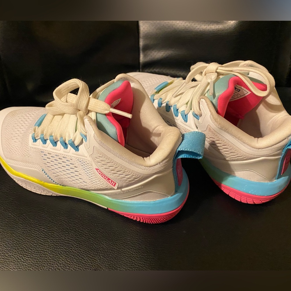 Moolah basketball shoes for women’s Multicolor size: 6